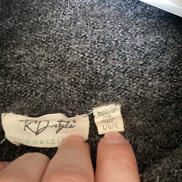 RD style conscious grey knit cowl neck sweater. - Picture 4 of 6